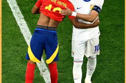 开云体育下载-足球明星在法国联赛中的出色表现