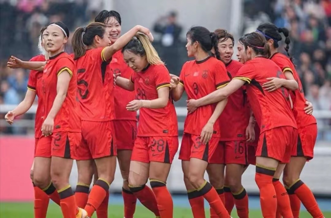 中国女足实力雄厚，备战国际赛事