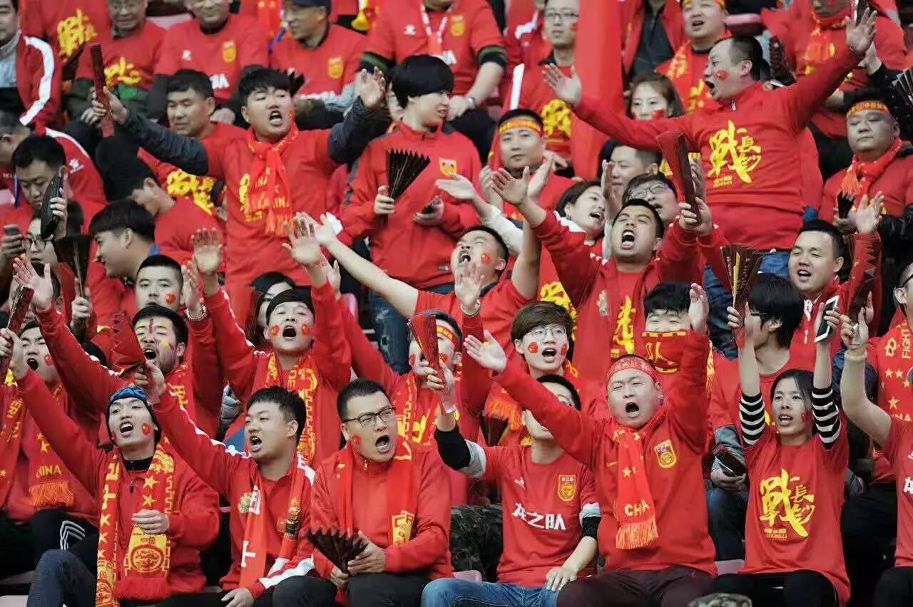 IG险胜EG，Peanut成为全场焦点小组赛2:0（广州）