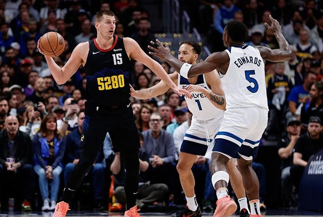 掘金完胜骑士，戈贝尔扛起全队